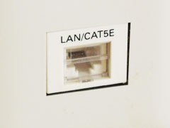 インターネットLAN端子